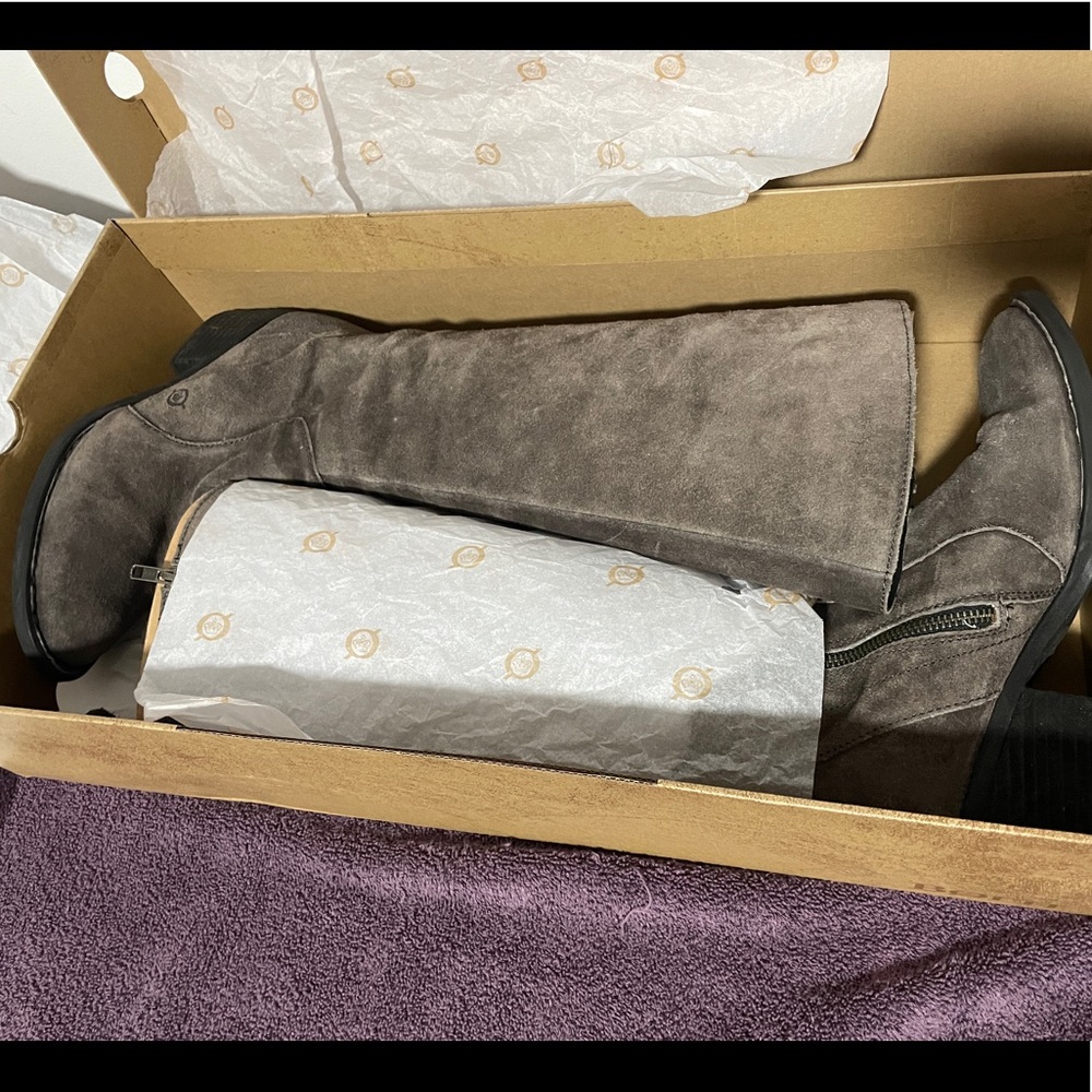 Born tall boots (grey)